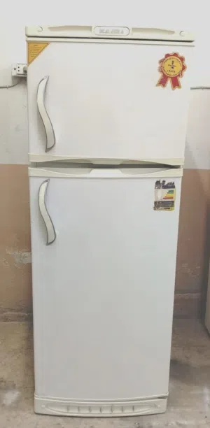 لقطة: ثلاجة ألاسكا 14 قدم استعمال خفيف جدًا + ضمان شهر
