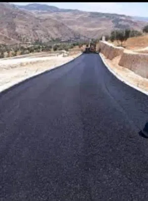 تزفيت ساحات وعزل اسطح ،ورلات ساخنه ونقل طمم بأفضل الأسعار والجودة