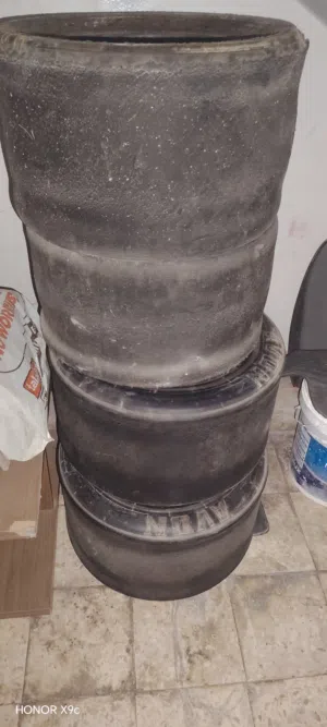 اطارات فورميلا 3مستعمل اربع اطارات