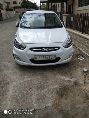 سيارة-هونداي-آكسنت-للبيع