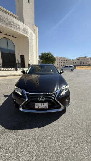 Used Lexus ES in Amman