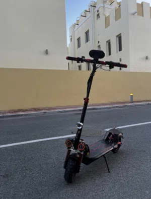 سكوتر كهربائي للبيع شبه جديد