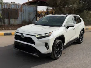 2022 TOYOTA RAV4 HYBRID Black Edition . تويوتا راف فور ((2022)) .. بلاك ايديشن.. فورويل.. حره.. بحال