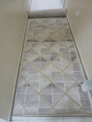 ماشاية فاخرة للبيع! تصميم أنيق، جودة عالية، ومقاس مناسب. تواصل معنا للحصول على المزيد من المعلومات.