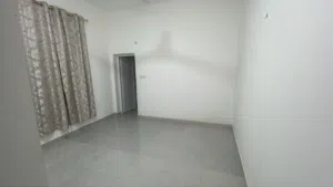 غرفه في الخوض السادسه للايجار