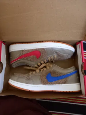 Nike Teddy Bear Shoes – US 7 – Only 35 AED