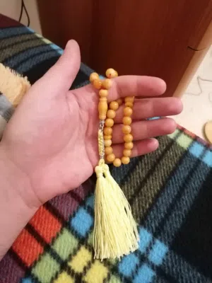 تراب كهرب صغيره مدموجه مع مواد عطريه