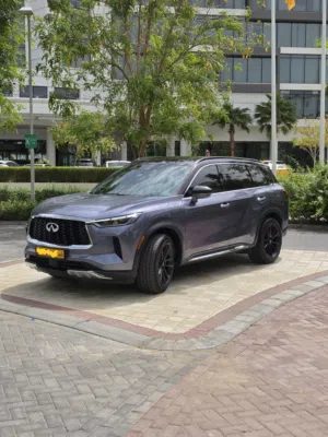 MINT 7 seater Infiniti - GCC Spec