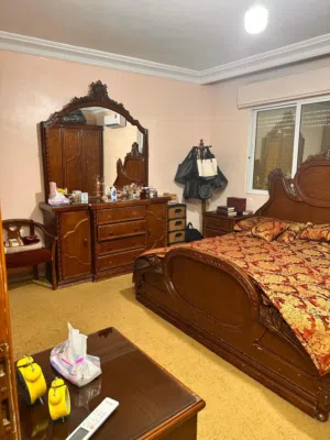 غرفة نوم خشب زان