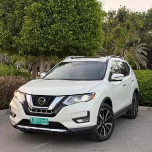Used Nissan Rogue in Al Dakhiliya