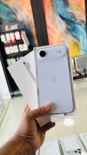 iPhone 17 Air, 256gb Sky Blue Arabic