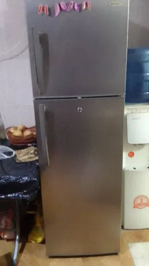 ثلاجه بحالة الوكاله فل نضافه