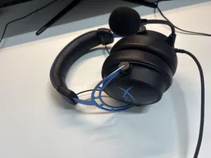 سماعه hyper x cloud alpha’s بحاله شبه جديده