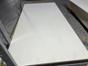 خشب Birch Plywood 18 مم و12 مم – جودة تصدير (CARB / JAS) – قطر