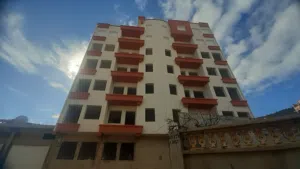 5+ floors . 260 m2 . Agent0