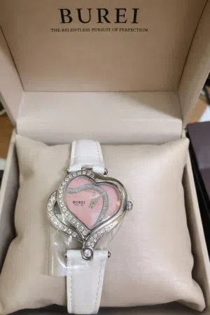 women watch