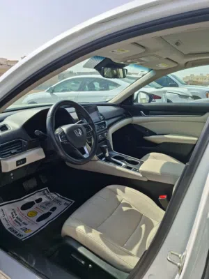 2020 Honda Accord EX-L – White For sale in Muscat