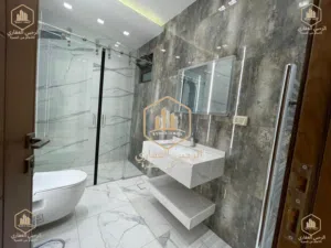 شقة - فارغة - للايجار - 3 نوم - فاخرة جدا- لم تسكن - ض. النخيل