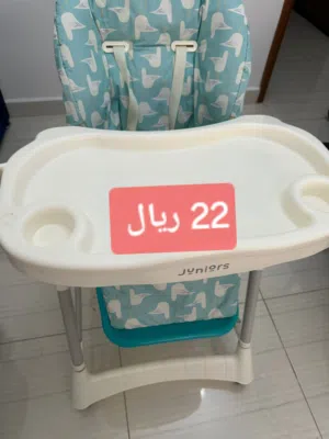 كرسي طعام جينيور