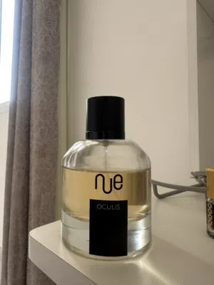 عطر نيو مستعمل كم رشه عطر بارد قوي للمناسبات