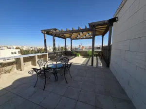 185 m2 3 Bedrooms Apartments for Rent in Amman Um El Summaq