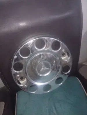 طاسة عجل امامي مرسيدس