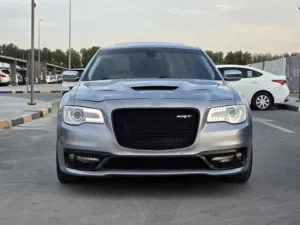 Used Chrysler 300 in Sharjah