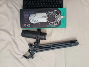 حزمه جديده ست اب كامل الوصف مهمم ماوس وكيبورد بلو سويتش ومايك و ستاند المايك و ماوس