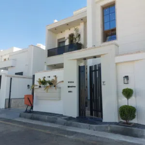 395 m2 More than 6 bedrooms Villa for Sale in Tripoli Ain Zara