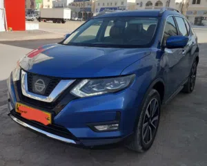 نيسان اكستريل الفئه الاولي  موديل 2020 .  7 seats