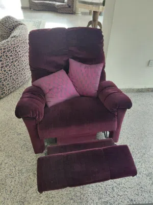 كرسى هزار قبل لفردللسترخاء بحالة ممتازة جدا
