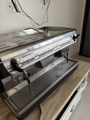 Nuova Simonelli Appia Il محضره القهوه