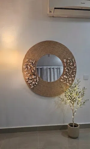 Hand craft mirror