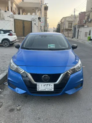 السلام عليكم نيسان فيرسا موديل 2020 فول ما عده تنته خط مسير مثبت سرعة  رادارات بصمة