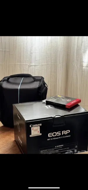 كاميرا كانون RP نظيفة مع الملحقات