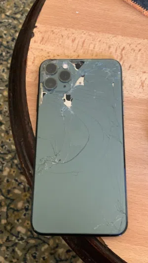 Apple iPhone 11 Pro Max 256 GB in Al Karak