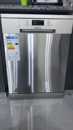 جلاية نوع هايسنس للبيع  لون سلفر