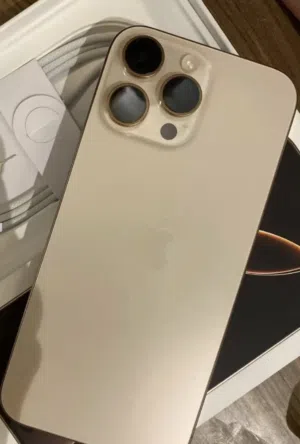 أيفون 16 بروماكس