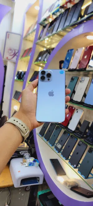 Apple iPhone 13 Pro Max 512 GB in Sana'a