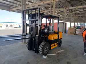 رافعة شوكية ماركة VMAX