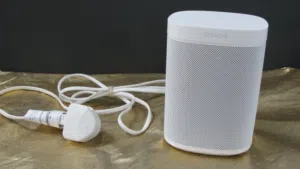 سماعة ذكية Sonos One (Gen 2) - صوت نقي وقوي لعشاق الفخامة
