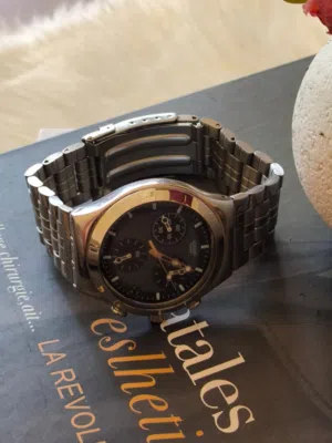 ساعه سواتش سويسري