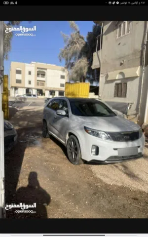 Kia Sorento 2015 sx AWD.