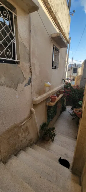 عمارة 3 طوابق للبيع بسعر مغري