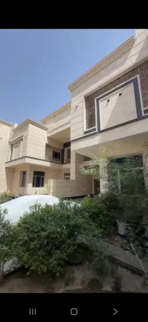 بيتين متجاورات للبيع بالامكان بيع واحد البصره حي الاندلس