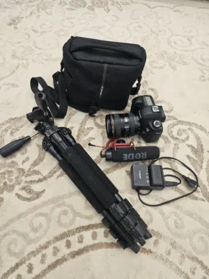 للبيع كاميرا Canon 5D Mark III مع ملحقاتها (بدون عدسة) For Sale: Canon 5D Mark III with Accessorie