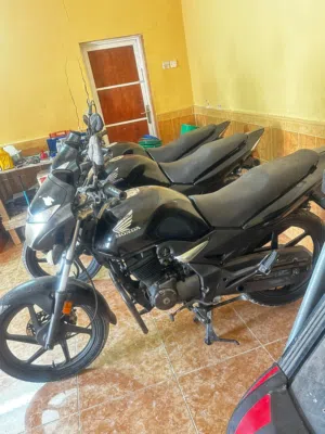 هوندا 150cc  ونضيفات((( انا مجرد عارض)))