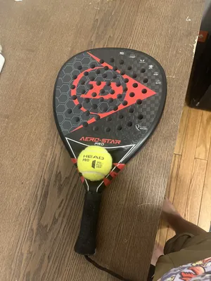 Padel racket for sale like new Areo star pro with one head pro ball