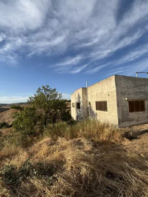 145 m2 2 Bedrooms Townhouse for Sale in Irbid Fo'ara