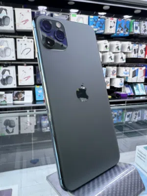 iPhone 11 Pro Max Used (256 GB)  ايفون 11 برو ماكس (256) حيجا  مستعمل بحالة ممتازة مش مفتوح او مصلح
